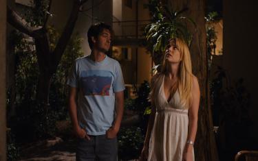 screenshoot for Under the Silver Lake