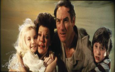 screenshoot for Poltergeist II: The Other Side