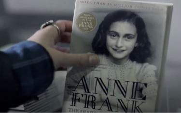 screenshoot for #Anne Frank Parallel Stories